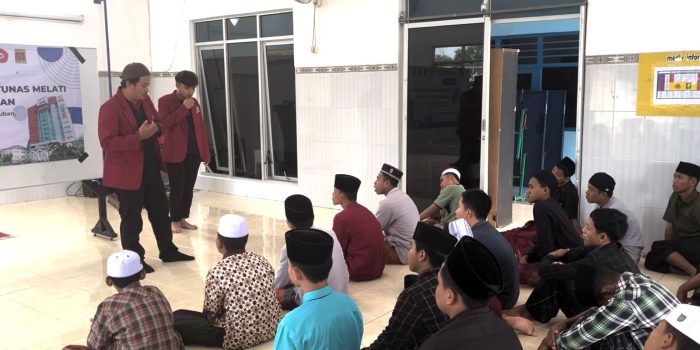 Dokumentasi Sesi Motivasi Building KKN UM SURABAYA di Tuban