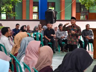 Merespons Pertanyaan Secara Langsung, Kemendikdasmen Mendapat Apresiasi Dari Kepala Sekolah