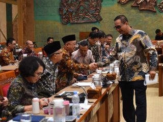 Anggaran Pendidikan Tahun 2027 Dinaikkan Untuk Meningkatkan Kualitas Anak Bangsa, Sudah Disetujui Oleh DPR RI